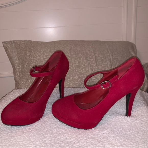 ⭐️Ruby Red Hells⭐️ - Picture 2 of 8